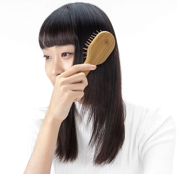 Массажная расческа из букового дерева Xiaomi Sculpting Hair Massage Comb SC-32 (Natural) - 5